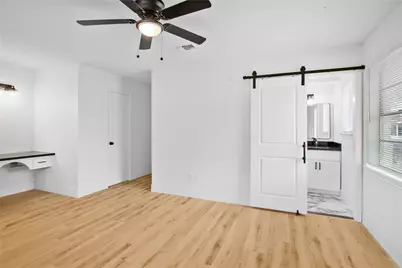 615 S 7th Street, La Porte, TX 77571 - Photo 23