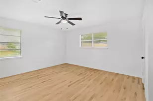 615 S 7th St, La Porte, TX 77571 - Photo 21