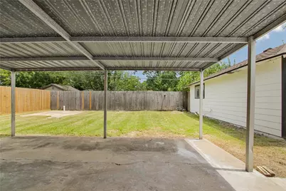 615 S 7th Street, La Porte, TX 77571 - Photo 35