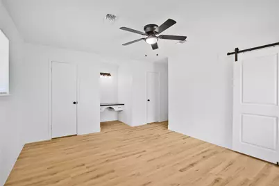 615 S 7th Street, La Porte, TX 77571 - Photo 21