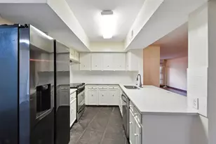 3108 Vossdale Rd, Houston, TX 77027 - Photo 5