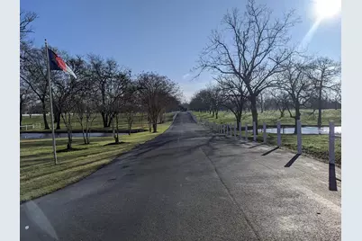 4309 Bowser Road, Fulshear, TX 77441 - Photo 3