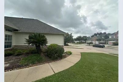 7203 Welshwood Lane, Sugar Land, TX 77479 - Photo 5