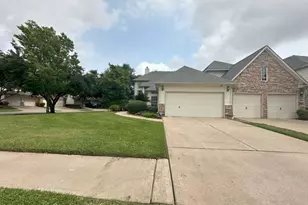 7203 Welshwood Ln, Sugar Land, TX 77479 - Photo 3
