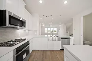 13305 Moncloa Dr, Houston, TX 77047 - Photo 11