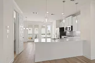 13305 Moncloa Dr, Houston, TX 77047 - Photo 9