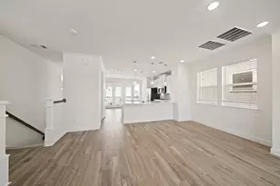 13305 Moncloa Dr, Houston, TX 77047 - Photo 7