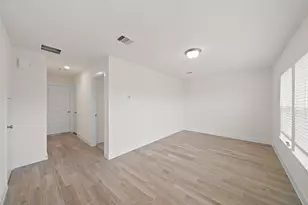 13305 Moncloa Dr, Houston, TX 77047 - Photo 3