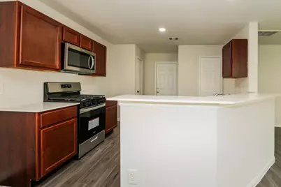 5711 Latta Plantation Drive, Katy, TX 77449 - Photo 3