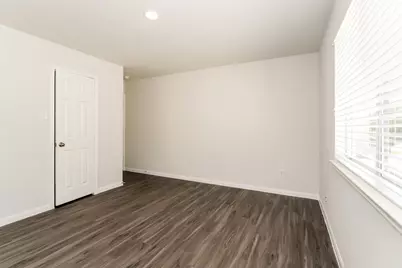 5711 Latta Plantation Drive, Katy, TX 77449 - Photo 13