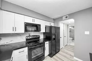 6281 Ludington Dr, Houston, TX 77035 - Photo 15