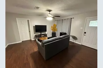 1405 3rd Avenue N, Texas City, TX 77590 - Photo 11