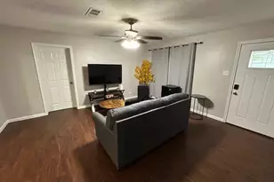 1405 3rd Ave N, Texas City, TX 77590 - Photo 11