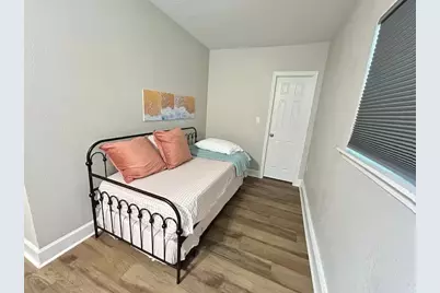 1405 3rd Avenue N, Texas City, TX 77590 - Photo 17