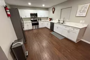 1405 3rd Ave N, Texas City, TX 77590 - Photo 3