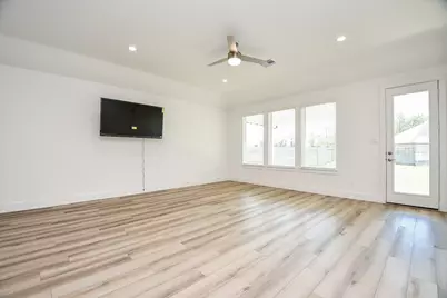 215 Springfield Terrace Court, Conroe, TX 77304 - Photo 15