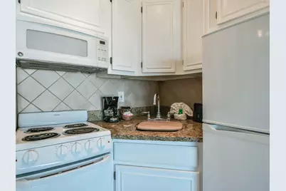 6102 Seawall Boulevard #389, Galveston, TX 77551 - Photo 9