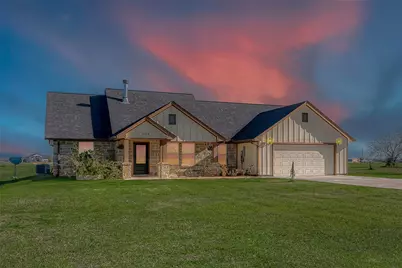 608 Quarter Horse Trail, Angleton, TX 77515 - Photo 1