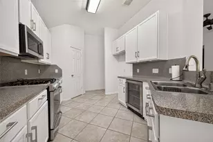 6910 Renata Cir, Houston, TX 77084 - Photo 11