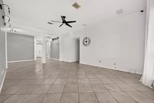 6910 Renata Cir, Houston, TX 77084 - Photo 9