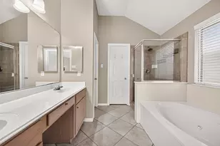 6910 Renata Cir, Houston, TX 77084 - Photo 17