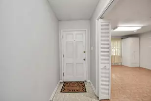 9006 Springview Ln, Houston, TX 77080 - Photo 3