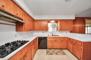 9006 Springview Ln, Houston, TX 77080 - Photo 9