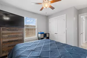 705 Flycatcher Dr, Palacios, TX 77465 - Photo 9