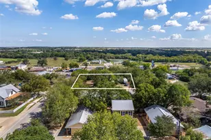 201 S Porter St, Caldwell, TX 77836 - Photo 9