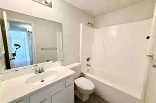 10156 Waterstone Dr, Houston, TX 77042 - Photo 19