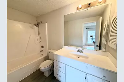 10156 Waterstone Drive, Houston, TX 77042 - Photo 17