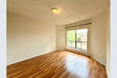 10156 Waterstone Drive, Houston, TX 77042 - Photo 15
