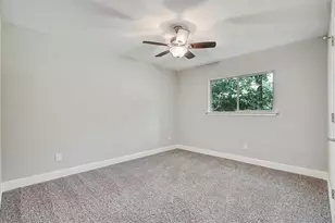 42 Kittiwake Ct, The Woodlands, TX 77380 - Photo 39