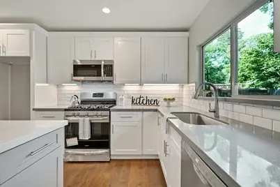 42 Kittiwake Court, The Woodlands, TX 77380 - Photo 21
