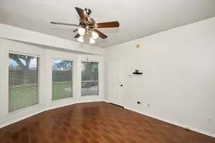 2313 Champion Dr, Pearland, TX 77581 - Photo 17