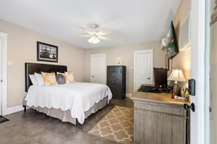 982 W 42nd St, Houston, TX 77018 - Photo 15