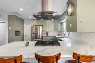 982 W 42nd St, Houston, TX 77018 - Photo 5