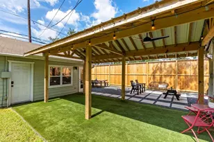 982 W 42nd St, Houston, TX 77018 - Photo 17