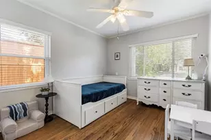 982 W 42nd St, Houston, TX 77018 - Photo 7
