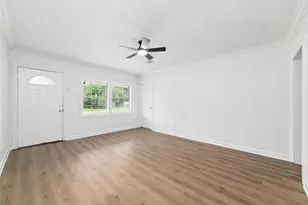 6905 Kassarine Pass, Houston, TX 77033 - Photo 9