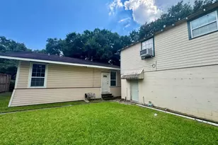 309 Bayland Ave, Houston, TX 77009 - Photo 9