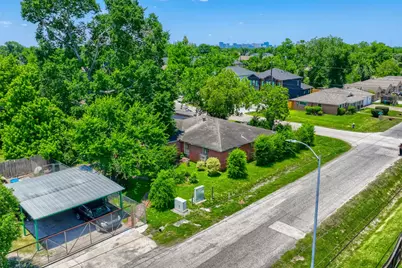 4538 Larkspur Street, Houston, TX 77051 - Photo 9