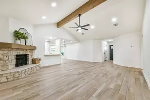 906 River Creek Dr, La Porte, TX 77571 - Photo 9