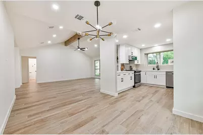 906 River Creek Drive, La Porte, TX 77571 - Photo 15