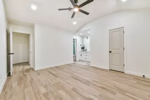 906 River Creek Dr, La Porte, TX 77571 - Photo 17