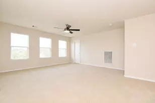 930 Sage St, Baytown, TX 77521 - Photo 19