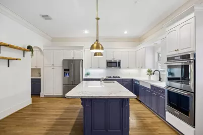 235 W 22nd Street, Houston, TX 77008 - Photo 13