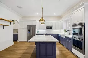 235 W 22nd St, Houston, TX 77008 - Photo 13