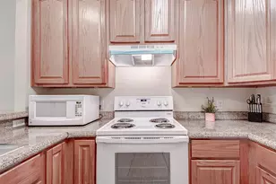 9400 Bellaire Blvd, Houston, TX 77036 - Photo 15