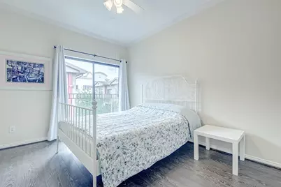 9400 Bellaire Boulevard #202, Houston, TX 77036 - Photo 25